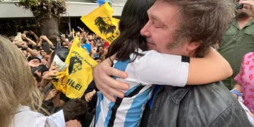 1,7 MILLONES DE CHICOS DEJARON DE SER POBRES EN ARGENTINA