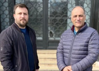 Nunca Más: a la planta política por encima de los empleados municipales de carrera