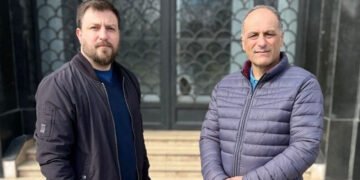 Nunca Más: a la planta política por encima de los empleados municipales de carrera