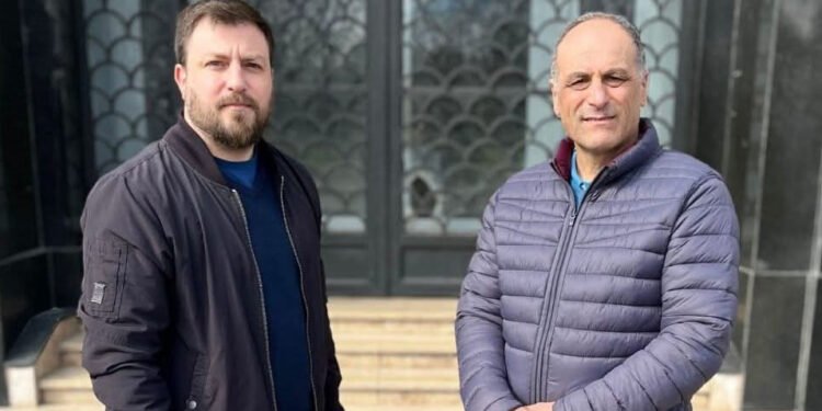 Nunca Más: a la planta política por encima de los empleados municipales de carrera